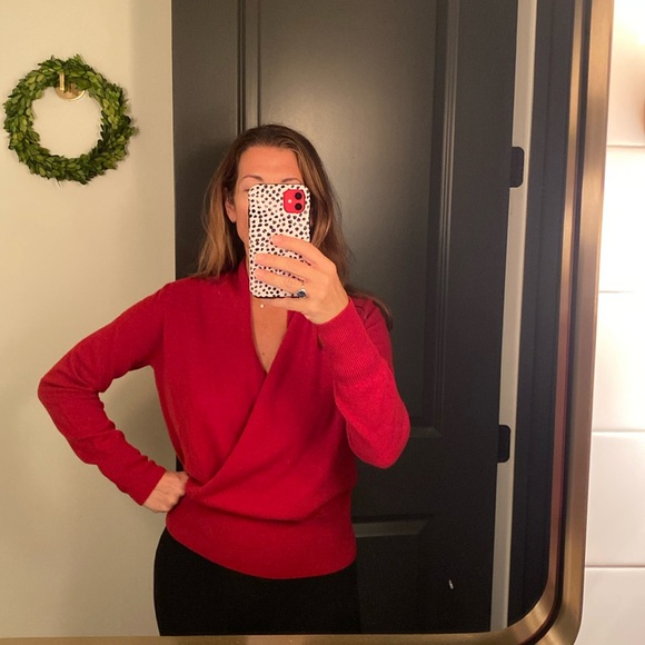 Neiman Marcus The Cashmere Collection faux wrap Sweater - Picture 2 of 9